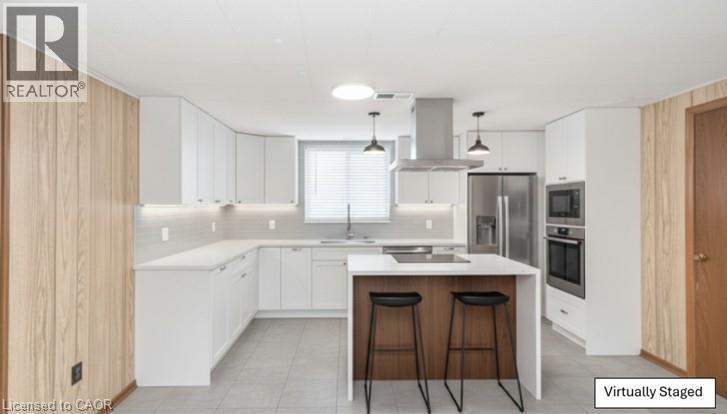 176 Walter Avenue S, Hamilton, ON - Indoor Photo Showing Kitchen