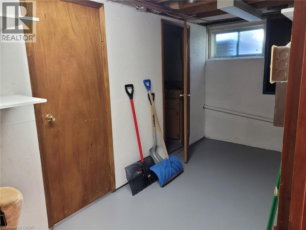 176 Walter Avenue S, Hamilton, ON - Indoor