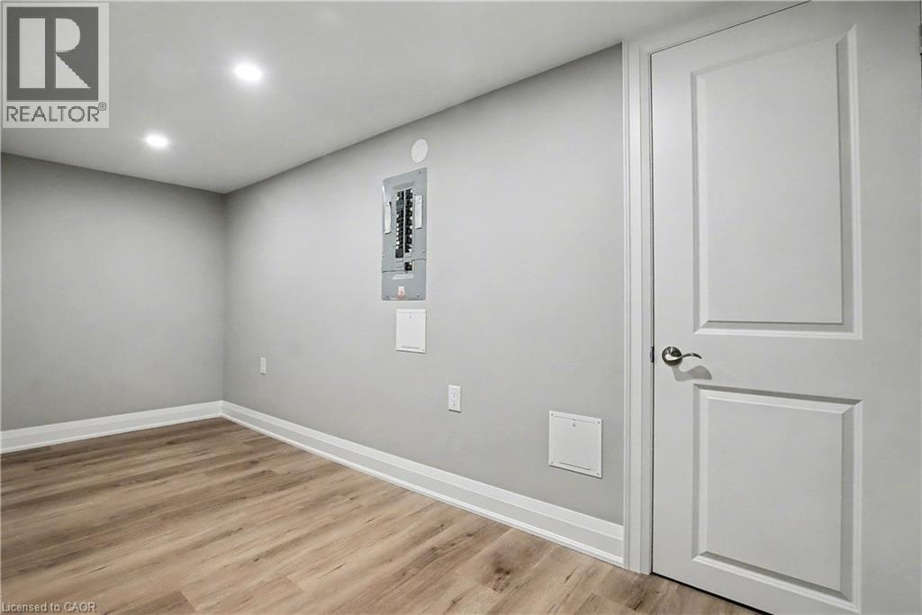33 Sister Kern Terrace, Hamilton, ON - Indoor Photo Showing Other Room