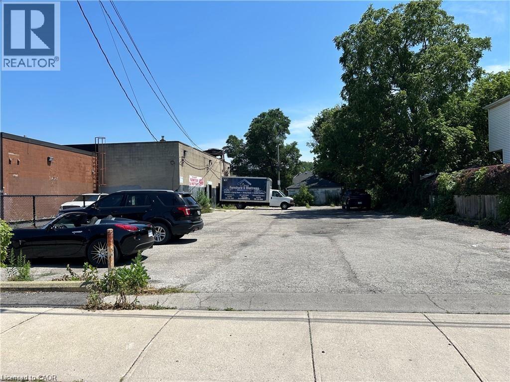 View of asphalt road - 416 Concession Street, Hamilton, ON
