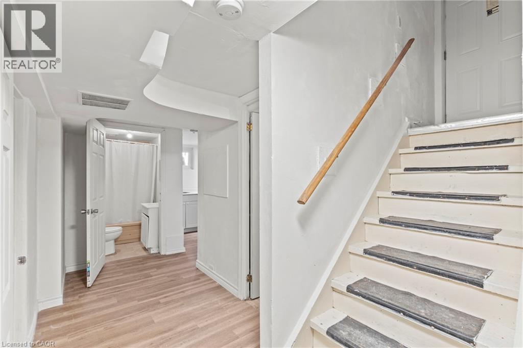 50 West 4Th Street, Hamilton, ON - Indoor Photo Showing Other Room