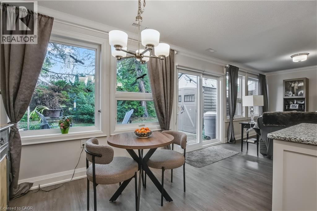 47 Bishop Reding Trail, Hamilton, ON - Indoor Photo Showing Dining Room
