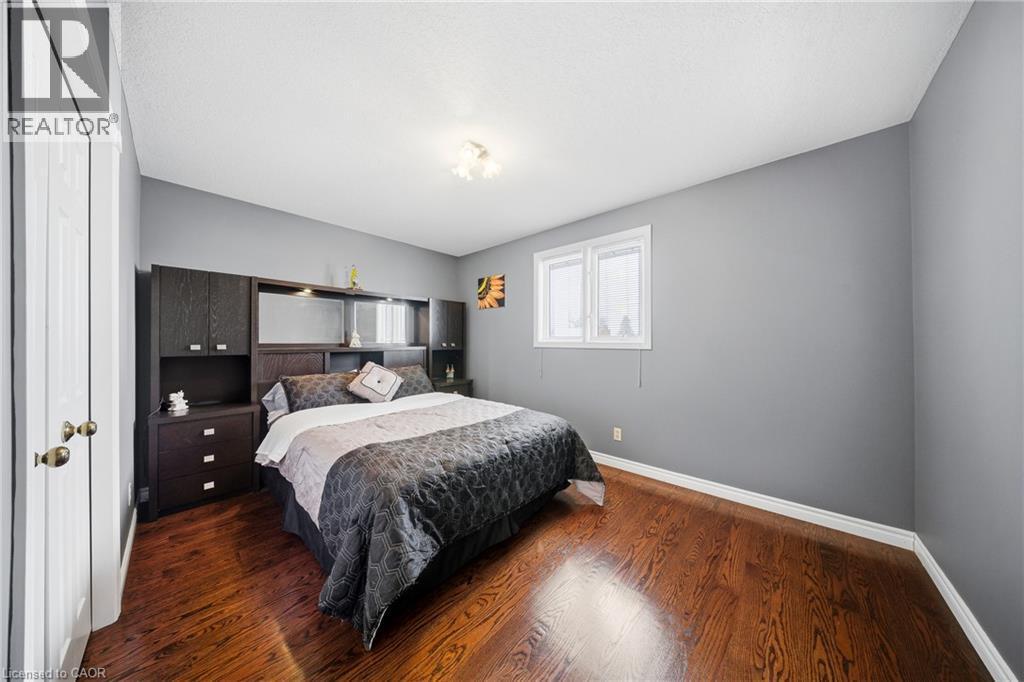 47 Burnt Ember Court, Kitchener, ON - Indoor Photo Showing Bedroom