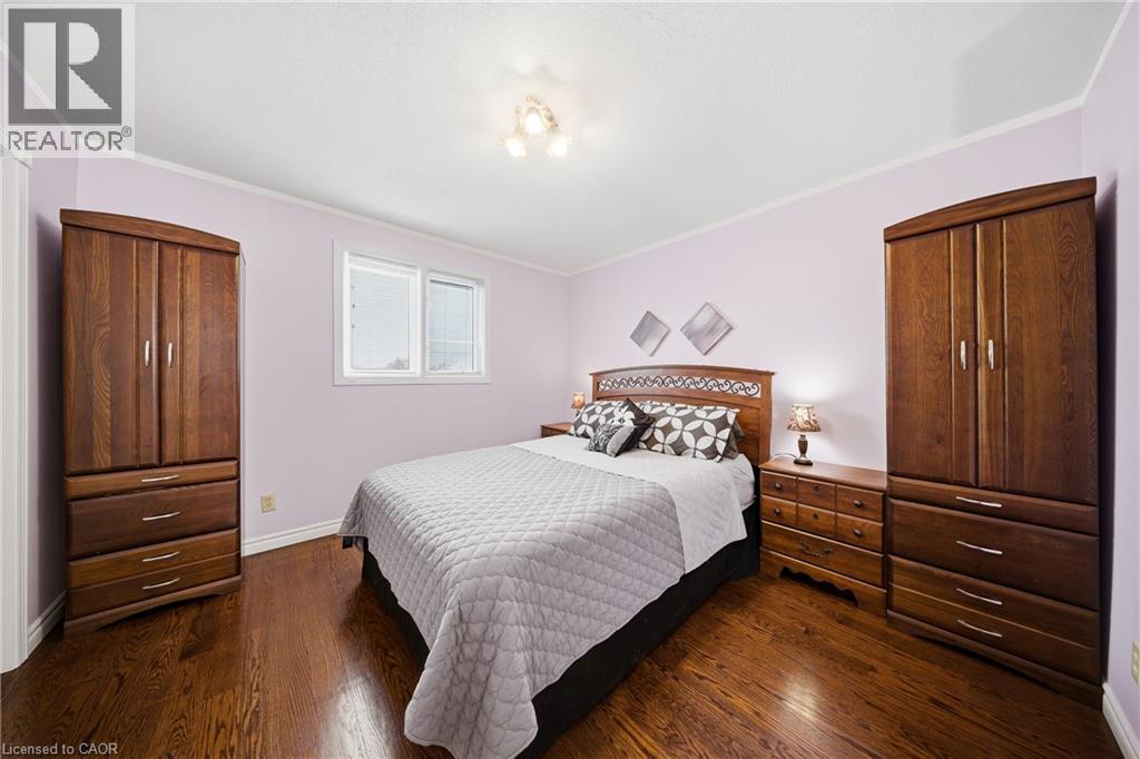 47 Burnt Ember Court, Kitchener, ON - Indoor Photo Showing Bedroom