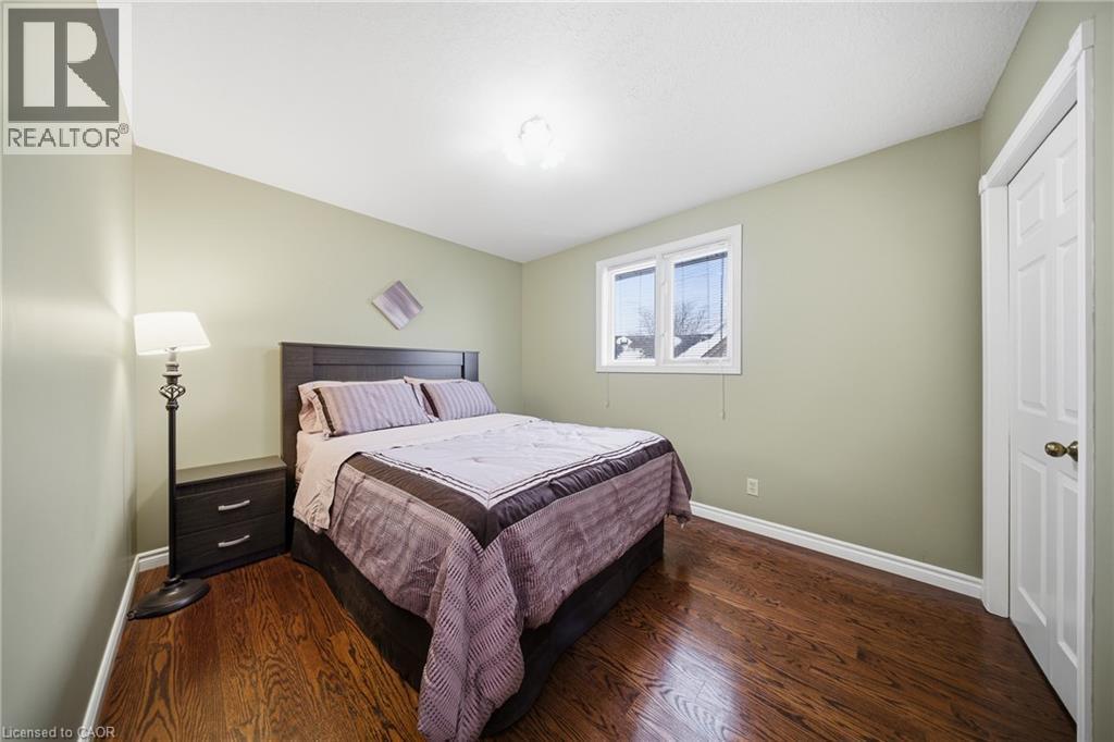47 Burnt Ember Court, Kitchener, ON - Indoor Photo Showing Bedroom