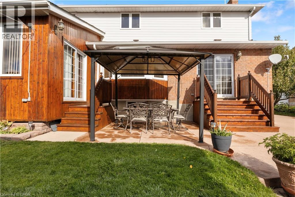 47 Burnt Ember Court, Kitchener, ON - Outdoor With Exterior