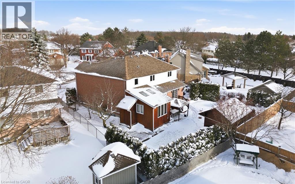 47 Burnt Ember Court, Kitchener, ON - Outdoor