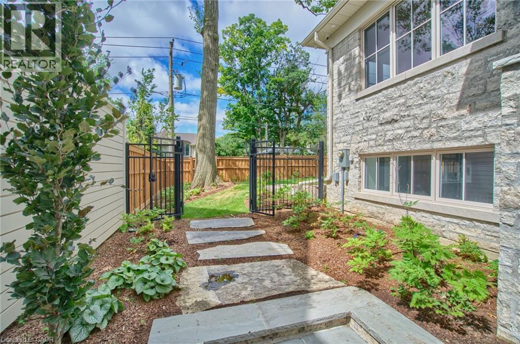 View of yard - 1322 Minaki Road, Mississauga, ON - Outdoor