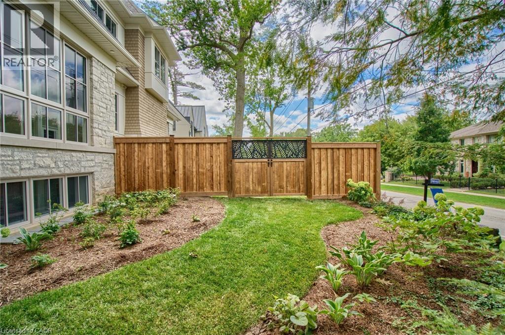 View of yard - 1322 Minaki Road, Mississauga, ON - Outdoor