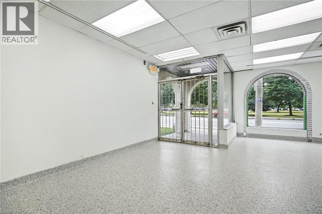 1583 Main Street E, Hamilton, ON