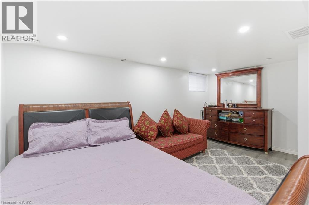 18 Ferrie Street W, Hamilton, ON - Indoor