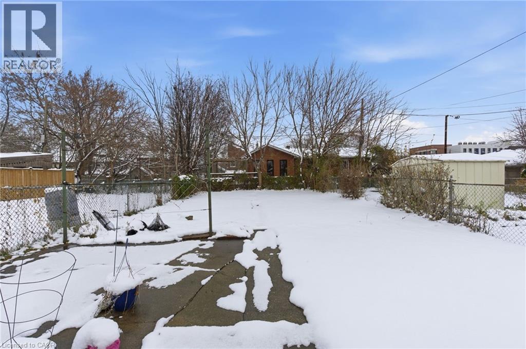 18 Ferrie Street W, Hamilton, ON - Outdoor