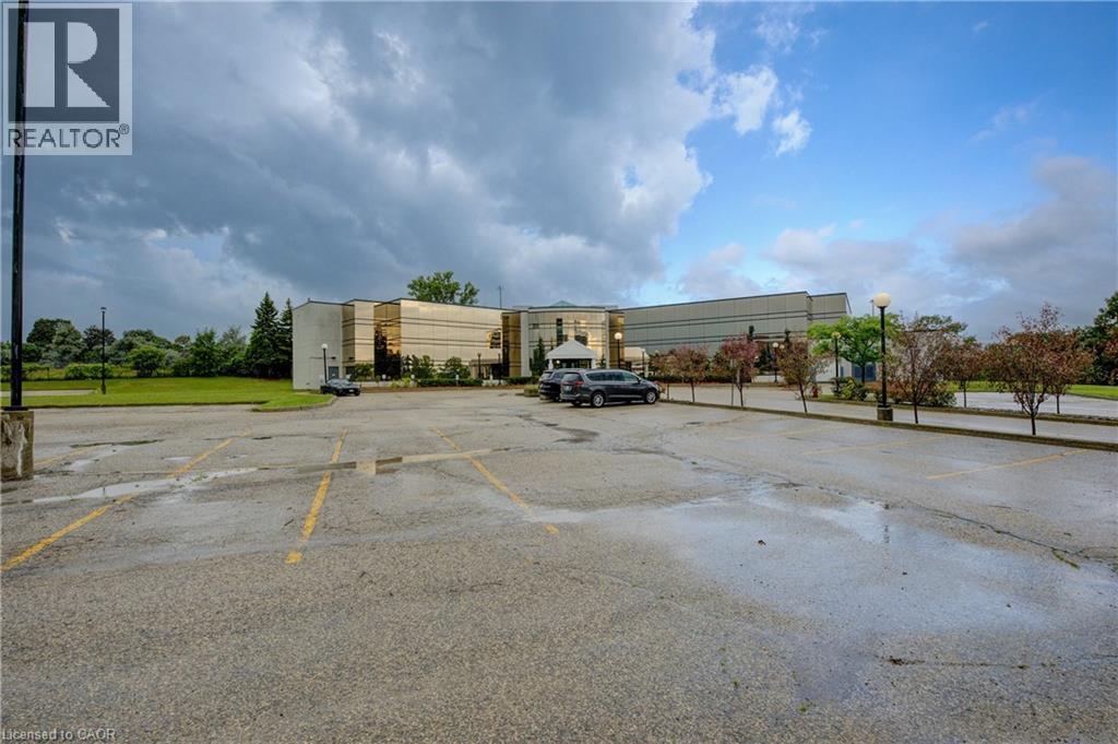 575 Riverbend Drive, Kitchener, ON