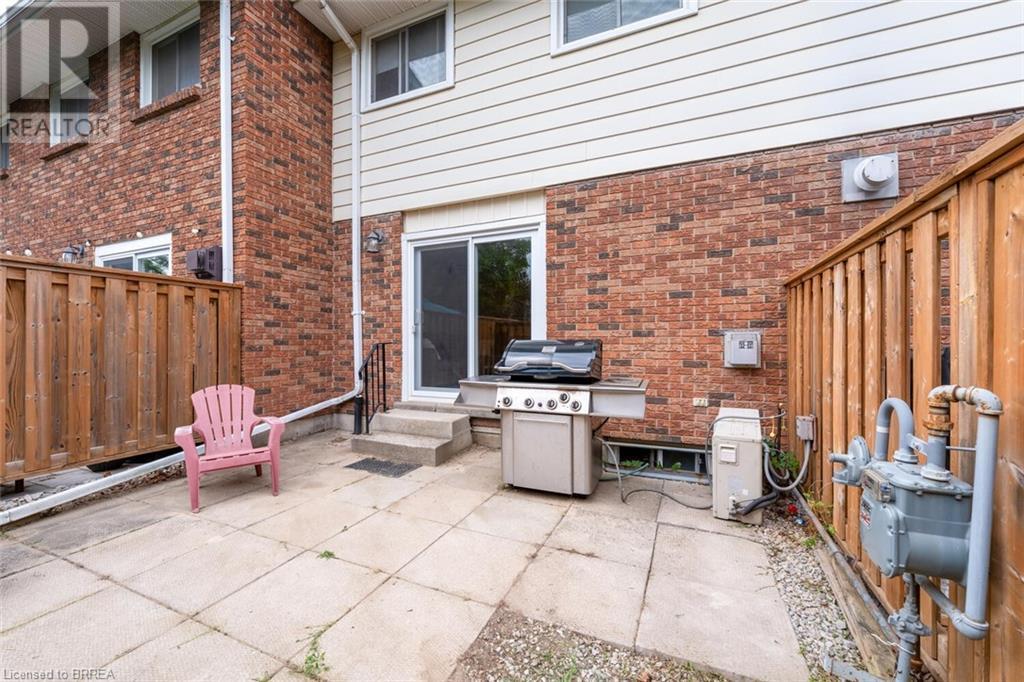 32 Montclair Crescent Unit# 16, Simcoe, ON - Outdoor With Deck Patio Veranda With Exterior