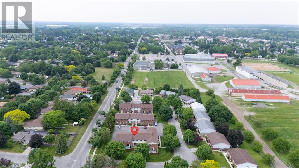 32 Montclair Crescent Unit# 16, Simcoe, ON - Outdoor With View