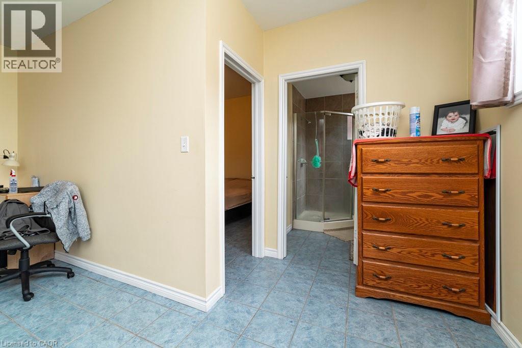 96 Kinrade Avenue, Hamilton, ON