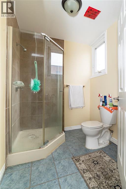 96 Kinrade Avenue, Hamilton, ON