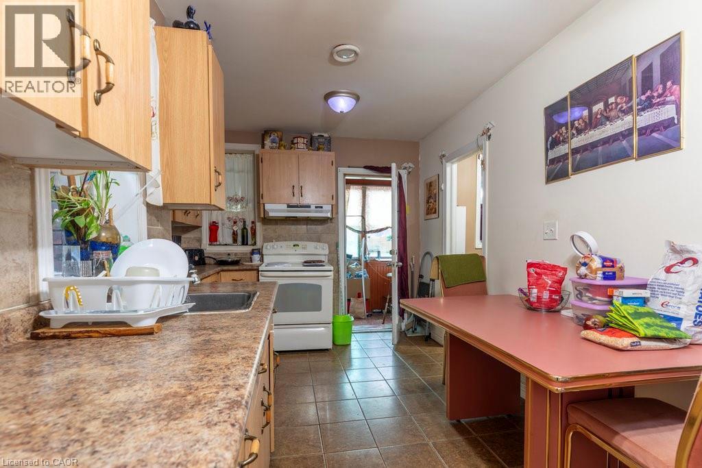 96 Kinrade Avenue, Hamilton, ON