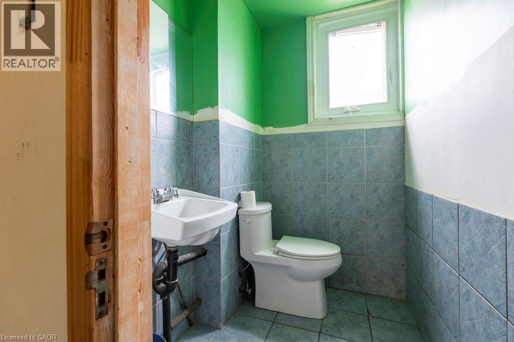 96 Kinrade Avenue, Hamilton, ON