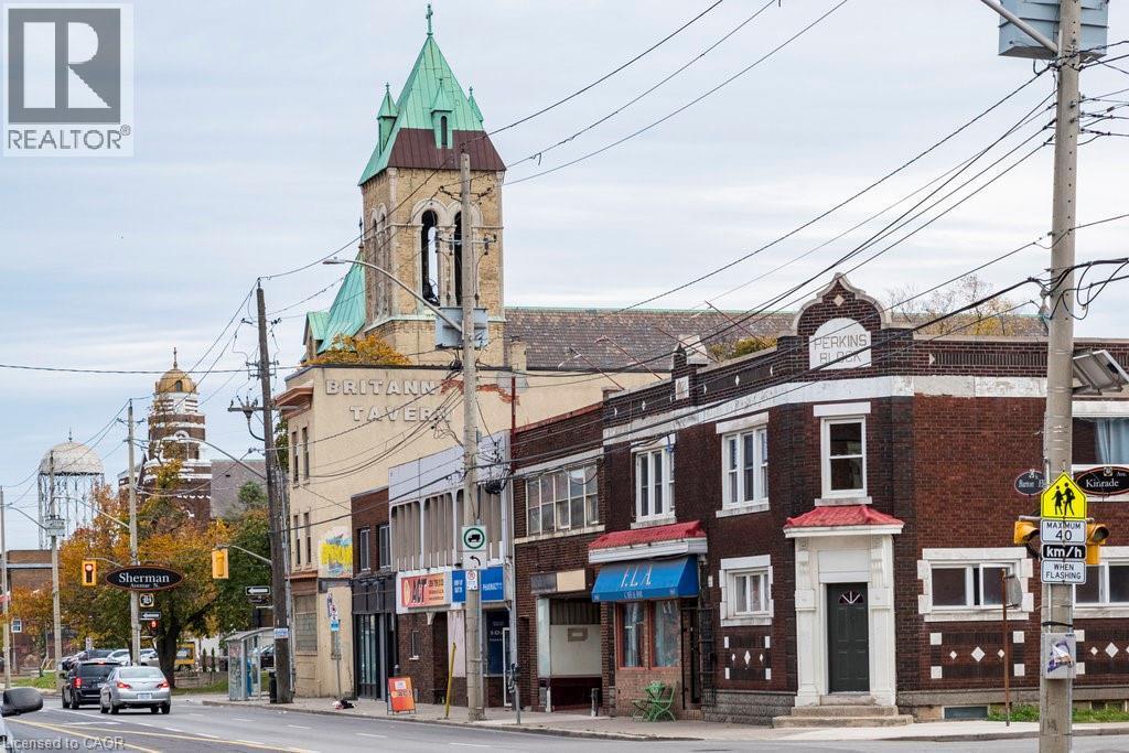 96 Kinrade Avenue, Hamilton, ON