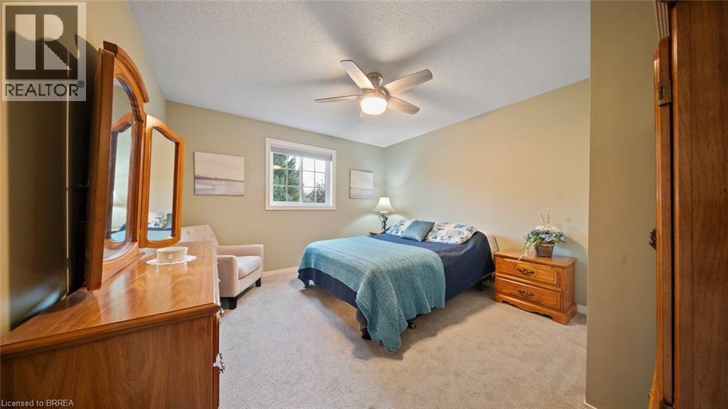 74 Gordon Street, Cambridge, ON - Indoor Photo Showing Bedroom