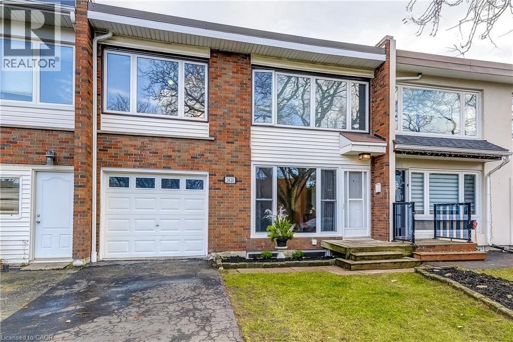 2420 Maryvale Court, Burlington, ON - Outdoor