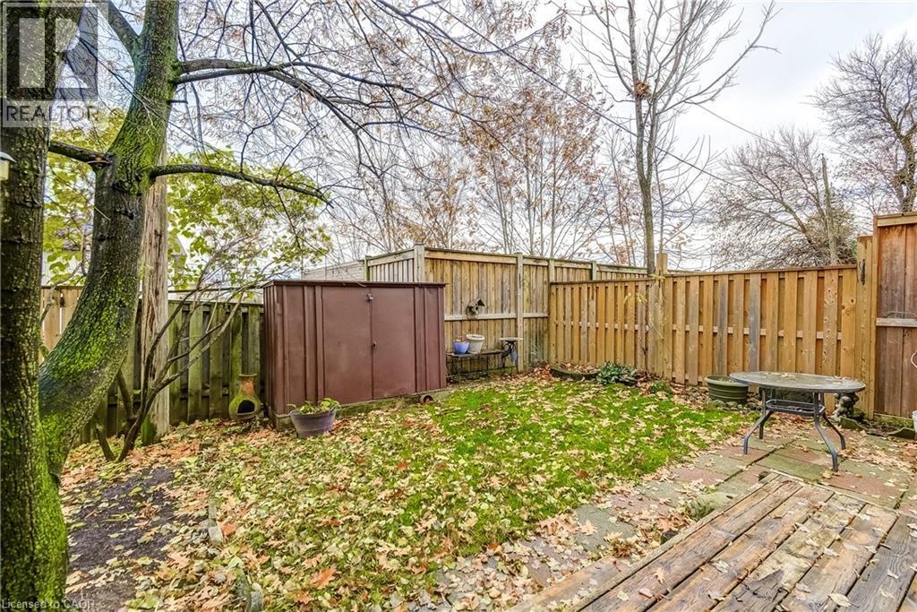 2420 Maryvale Court, Burlington, ON - Outdoor