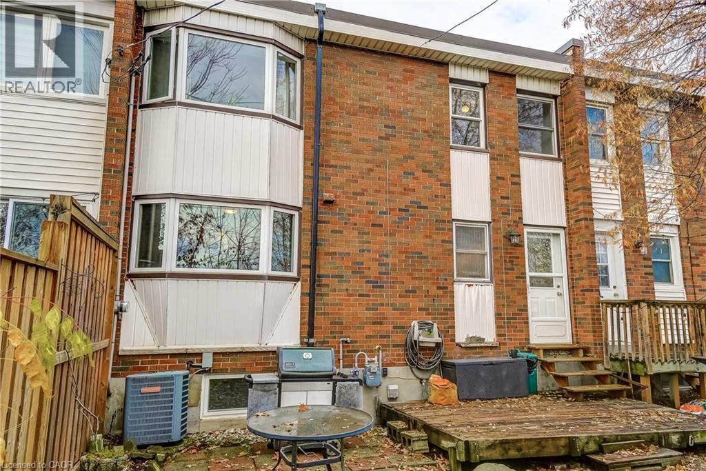 2420 Maryvale Court, Burlington, ON - Outdoor With Exterior