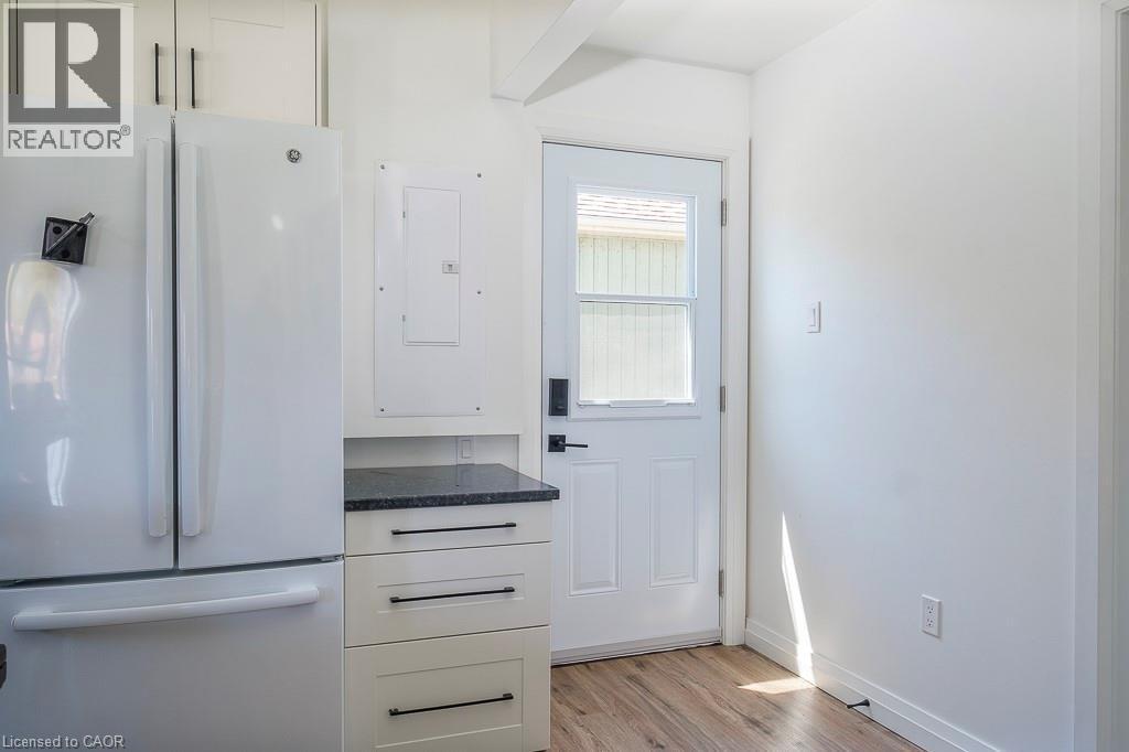 197 Cedar Drive, Turkey Point, ON - Indoor Photo Showing Other Room