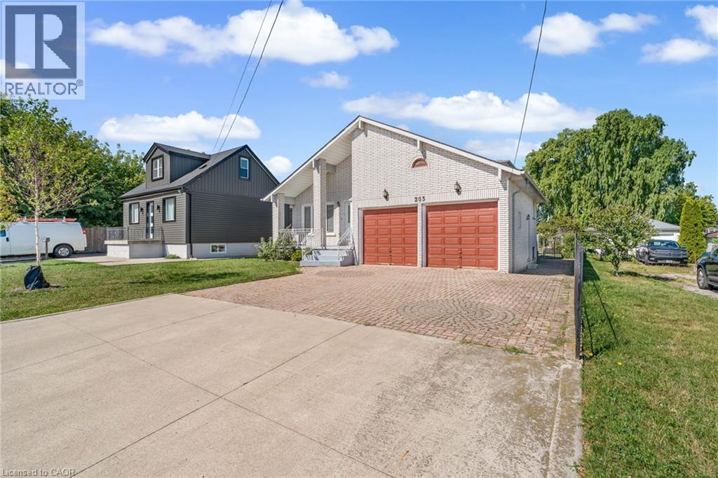 203 Margaret Avenue, Hamilton, ON - Outdoor