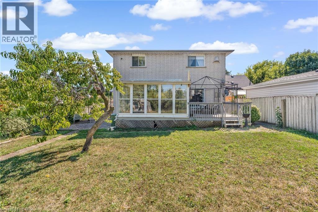 203 Margaret Avenue, Hamilton, ON - Outdoor With Deck Patio Veranda