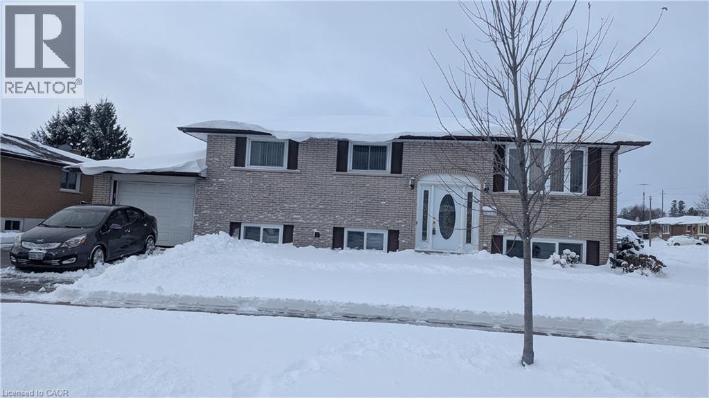 131 Thunderbird Drive, Cambridge, ON - Outdoor