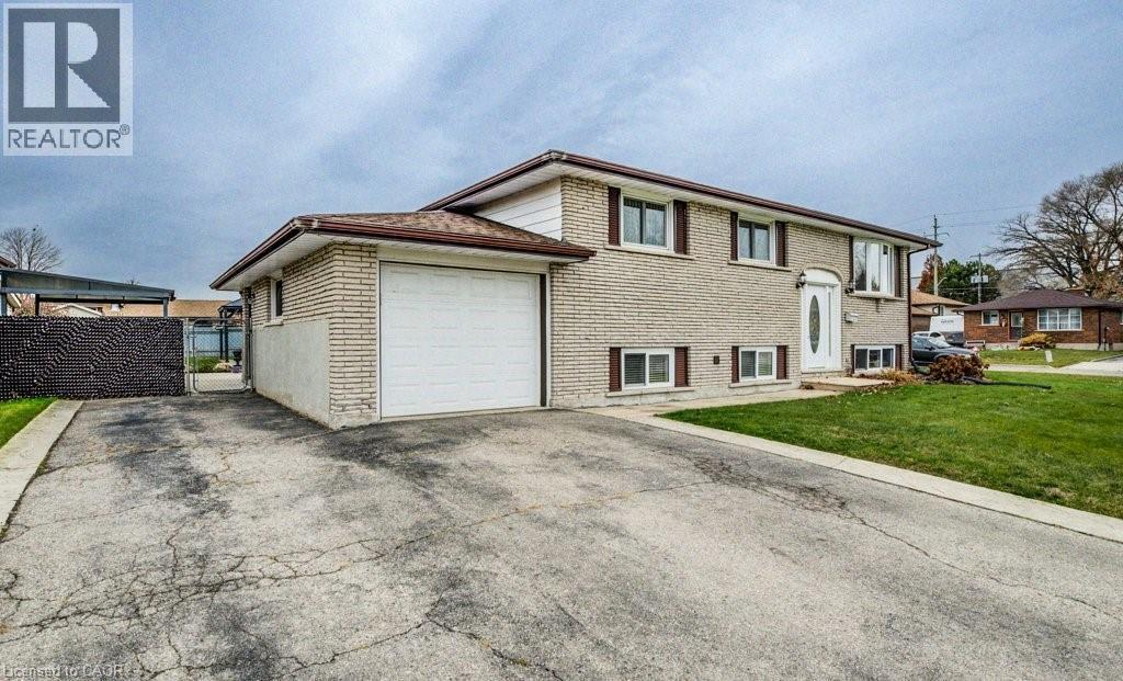 131 Thunderbird Drive, Cambridge, ON - Outdoor