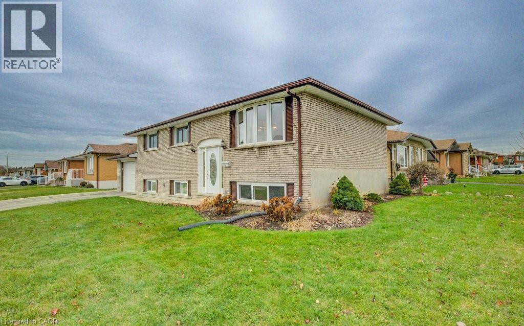 131 Thunderbird Drive, Cambridge, ON - Outdoor