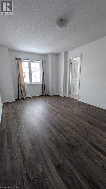 19 Cromarty Avenue, Caledonia, ON - Indoor Photo Showing Other Room