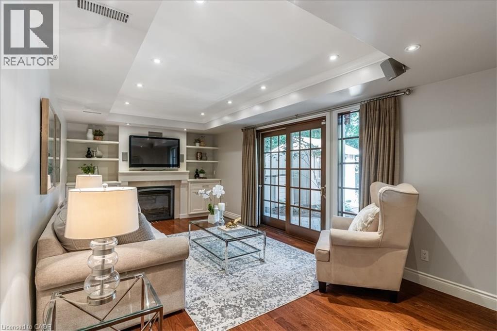 1424 Indian Road, Mississauga, ON - Indoor Photo Showing Living Room With Fireplace