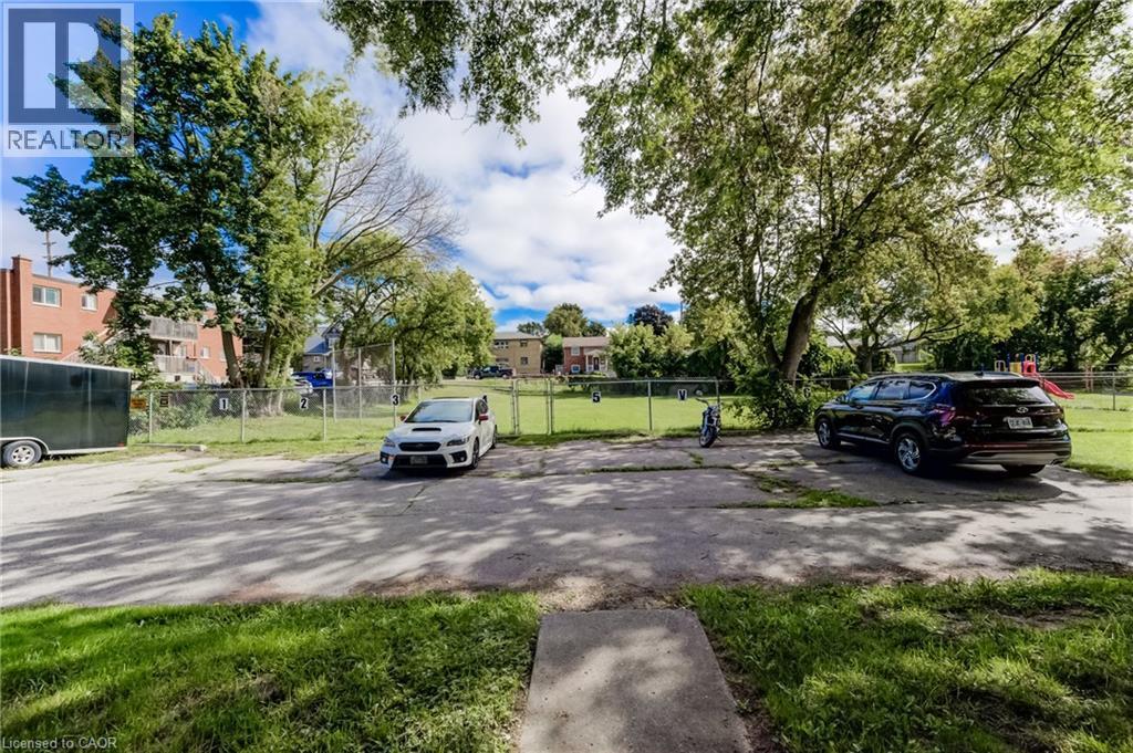 125 Schlueter Street, Cambridge, ON - Outdoor