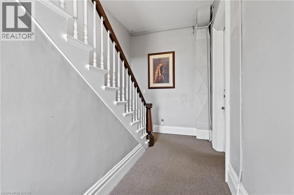 5368 Menzie Street, Niagara Falls, ON - Indoor Photo Showing Other Room