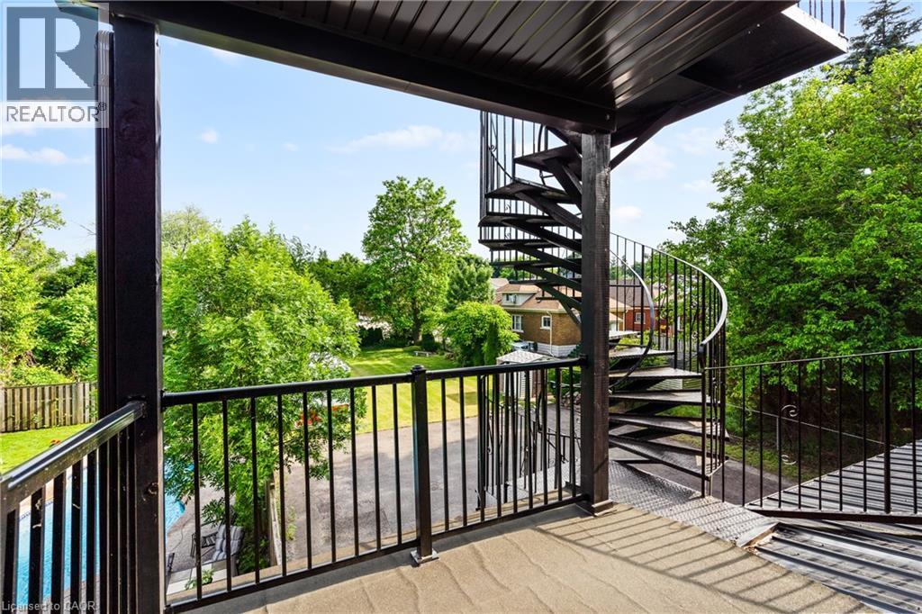 Wooden terrace with stairway - 5368 Menzie Street, Niagara Falls, ON - Outdoor With Deck Patio Veranda With Exterior