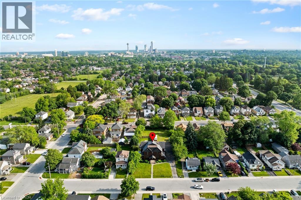 Aerial view of residential area - 5368 Menzie Street, Niagara Falls, ON - Outdoor With View