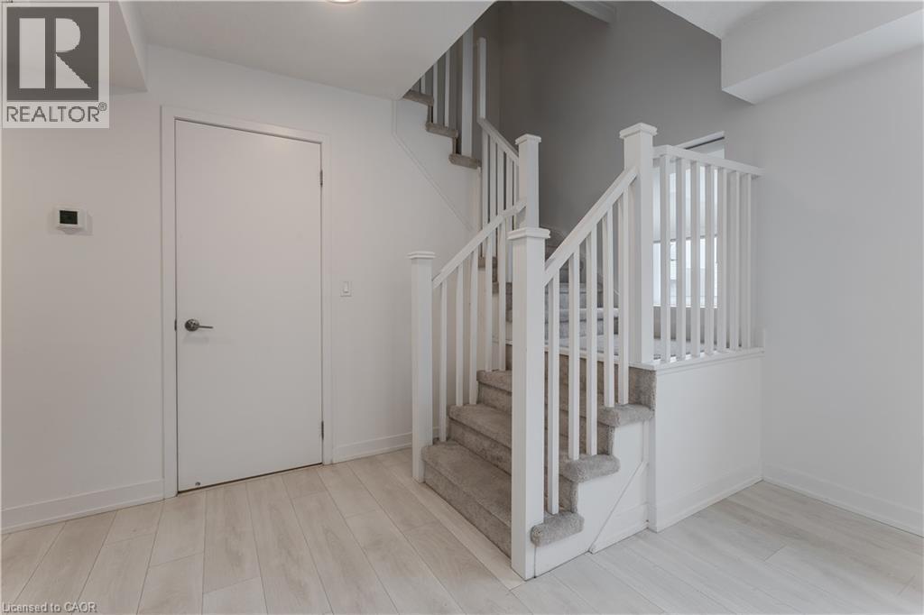 1133 Cooke Boulevard Unit# 815, Burlington, ON - Indoor Photo Showing Other Room