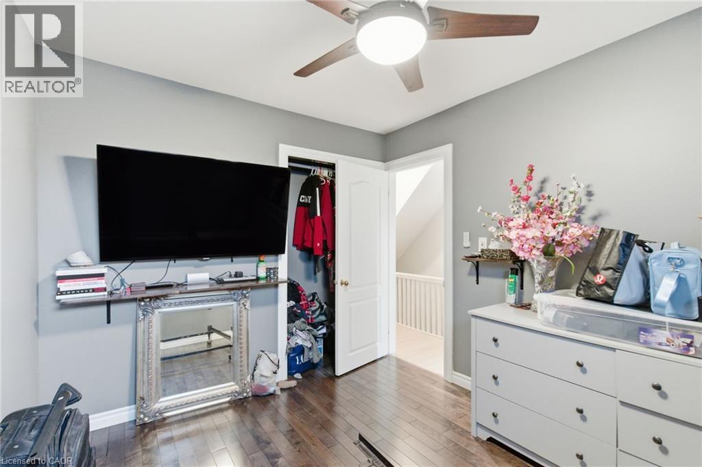 196 Avondale Street, Hamilton, ON - Indoor