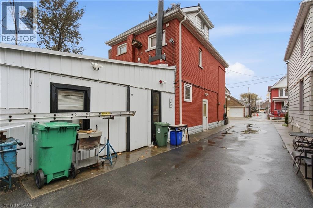 196 Avondale Street, Hamilton, ON - Outdoor With Exterior