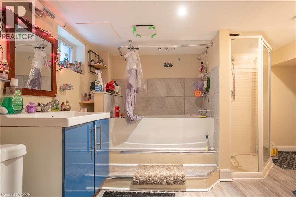 175 Burris Street, Hamilton, ON - Indoor