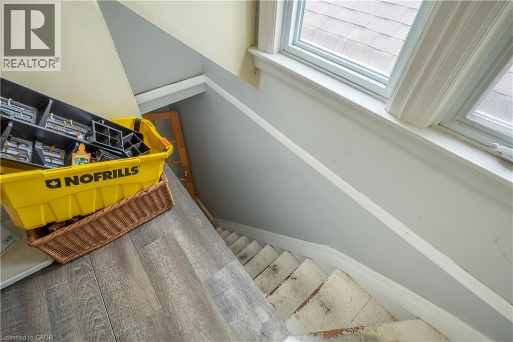 175 Burris Street, Hamilton, ON - Indoor Photo Showing Other Room