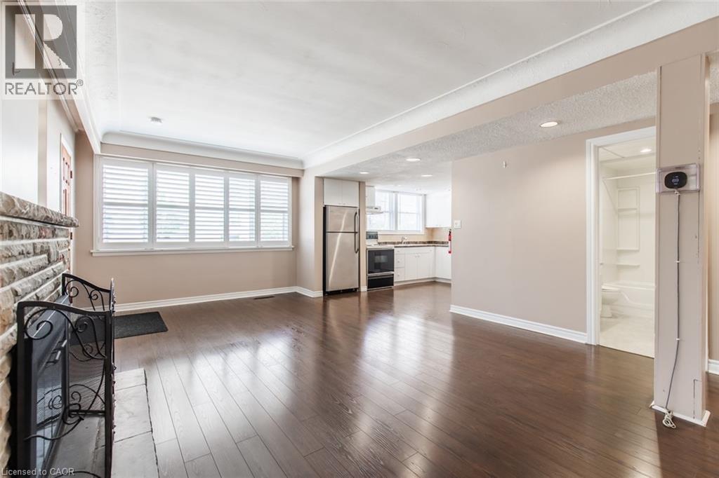 2340 King Street E, Hamilton, ON - Indoor