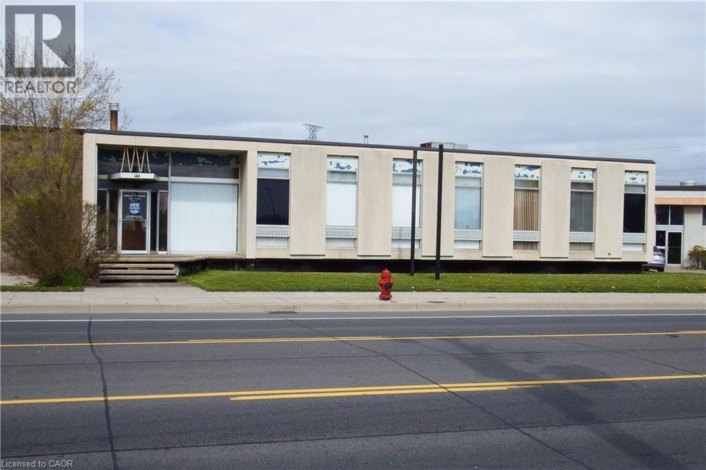 View of building exterior - 821 Woodward Avenue, Hamilton, ON