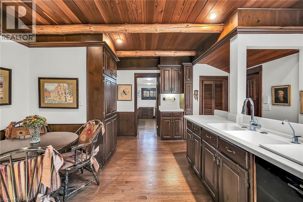 793 Shadeland Avenue, Burlington, ON - Indoor