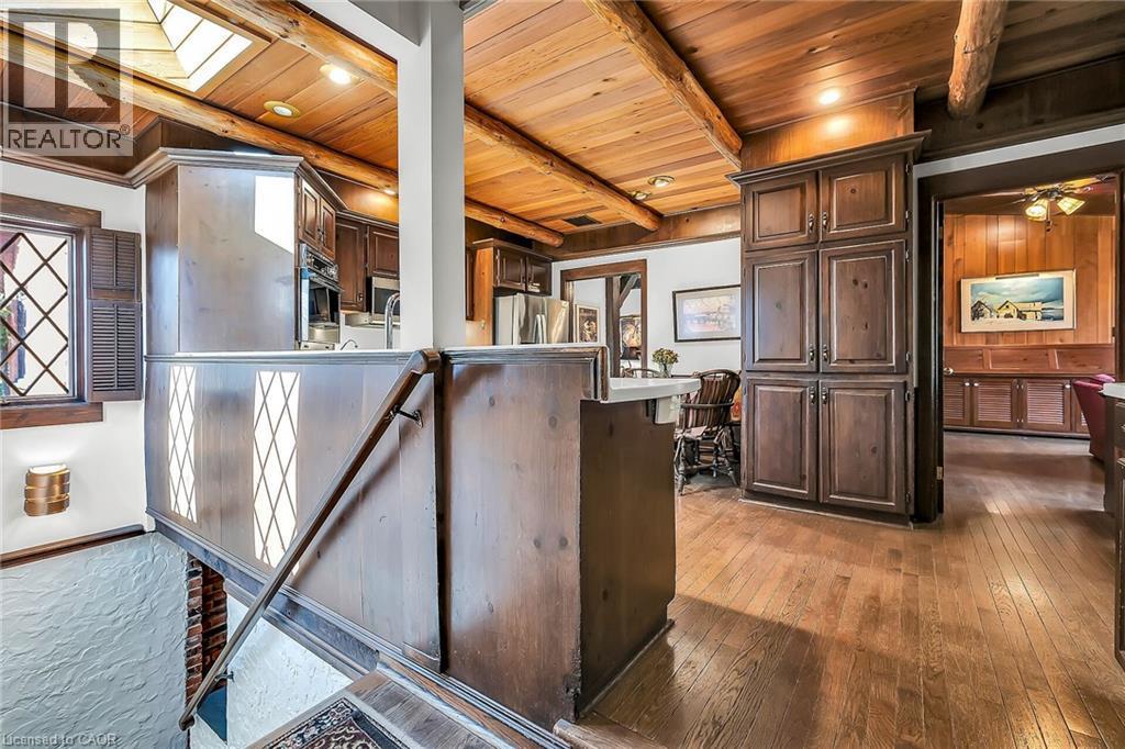 793 Shadeland Avenue, Burlington, ON - Indoor