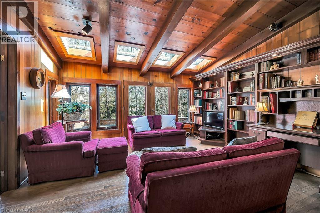 793 Shadeland Avenue, Burlington, ON - Indoor